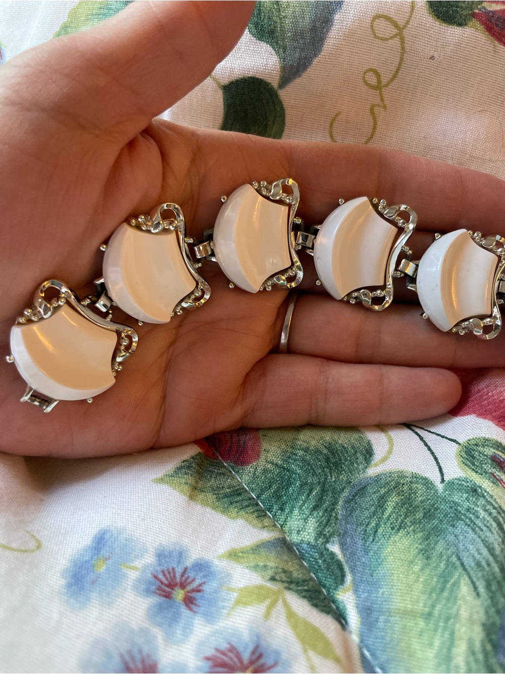 MCM White Thermoset Lucite Link Bracelet with Silver Accents - Women Jewelry